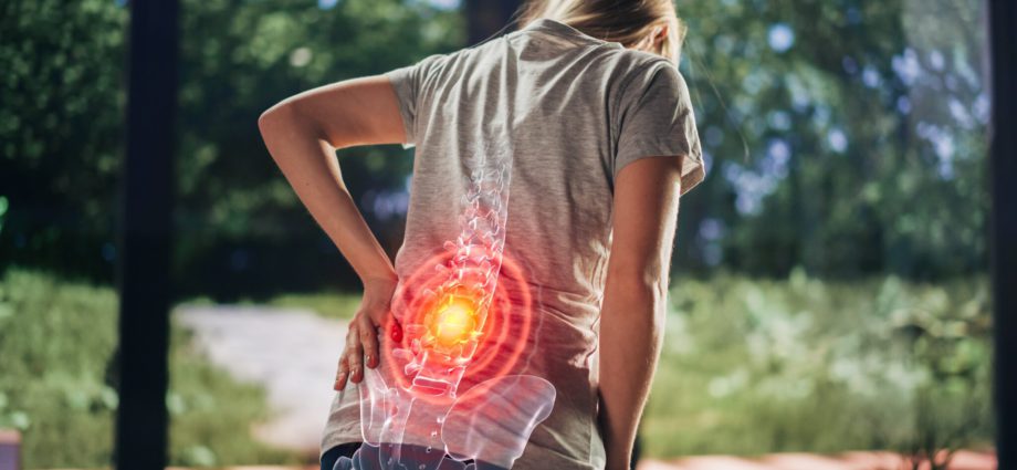 Beyond Painkillers: Modern Approaches Used by Backache Experts